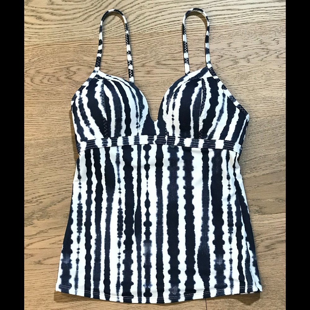 S small Athleta Tankini top - navy / white